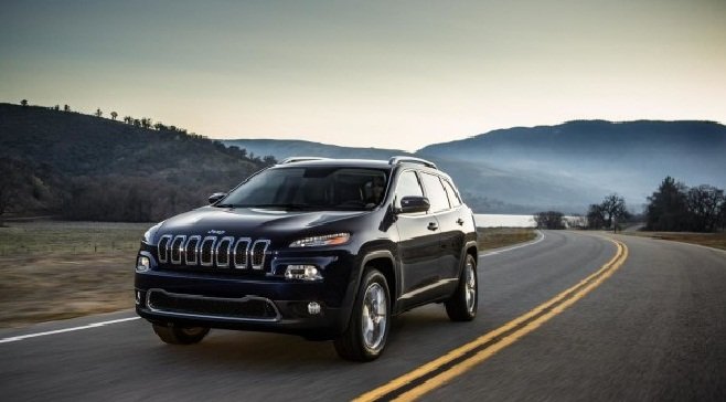 Chrysler Catches Flak for Patching Hack Via Mailed USB