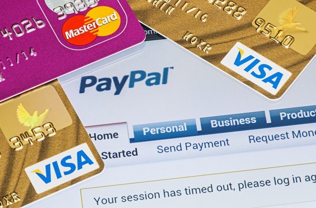 Russians embrace Bitcoins, the West sticks with PayPal
