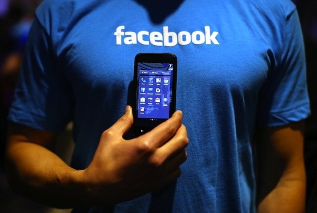 India temporarily bans Facebook's controversial free internet service