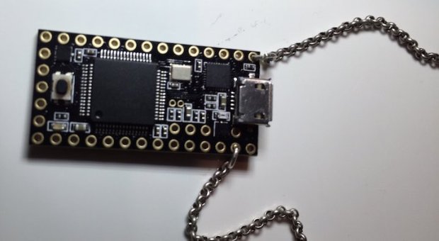 USBDriveby: A Necklace That Can Hack Your PC In Just 60 Seconds